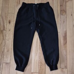 Wilfred Women's Size Small Black Elastic Waist Capri Jogger Sweatpants